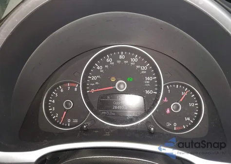 2012 Volkswagen Beetle 2.0T Turbo z USA, uszkodzony, nr VIN 3VWVA7AT0CM626747